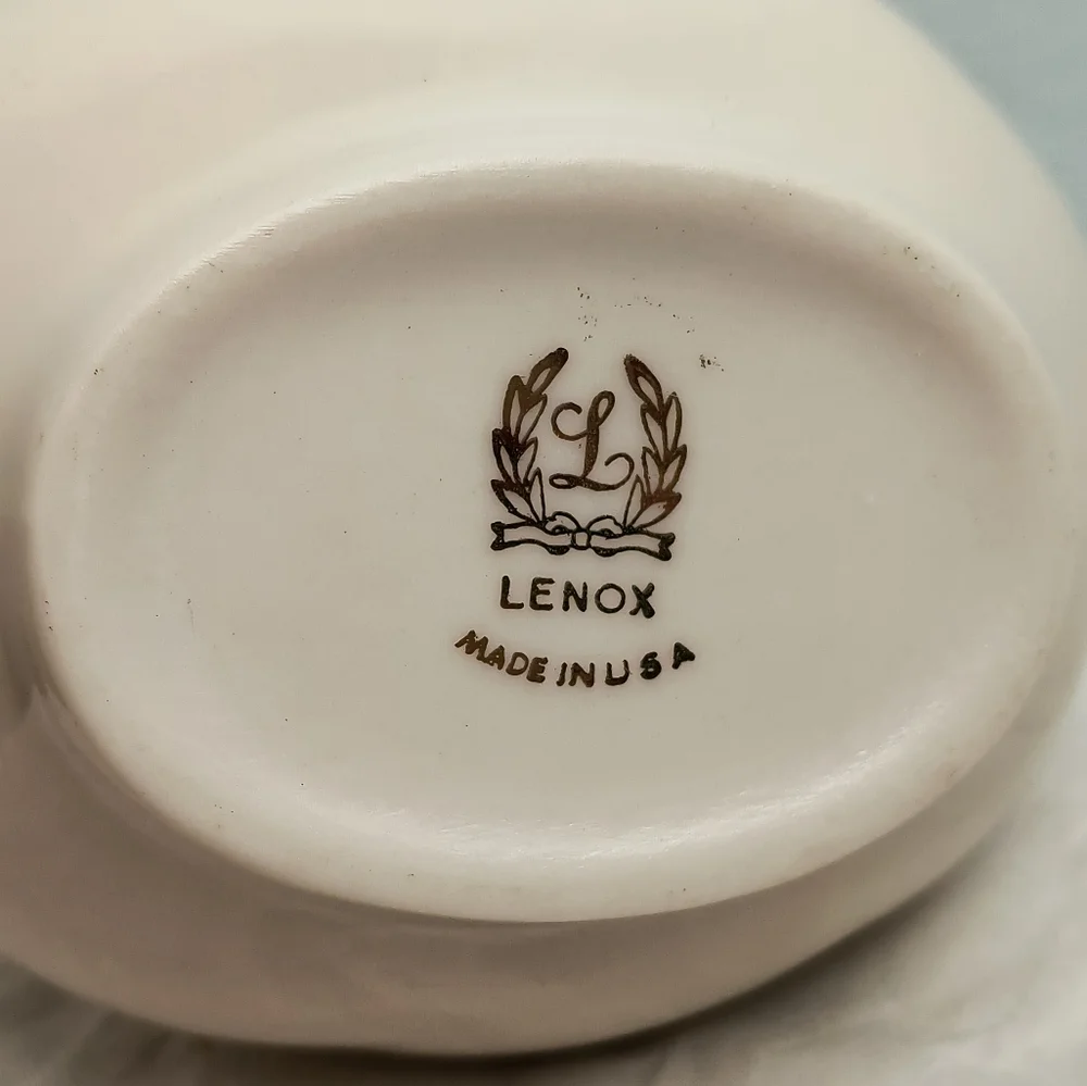 Lenox Colonial Ceramic Pitcher Creamer Syrup Off White